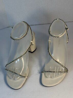 Women's size 8 White leather heeled sandals